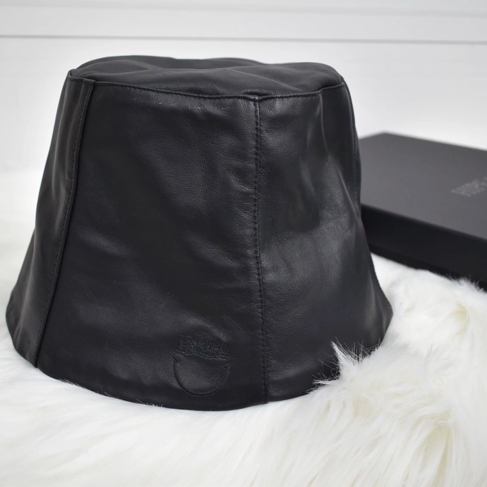 Boutique leather bucket hat black New